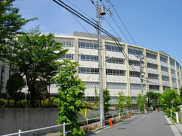 schoolImg